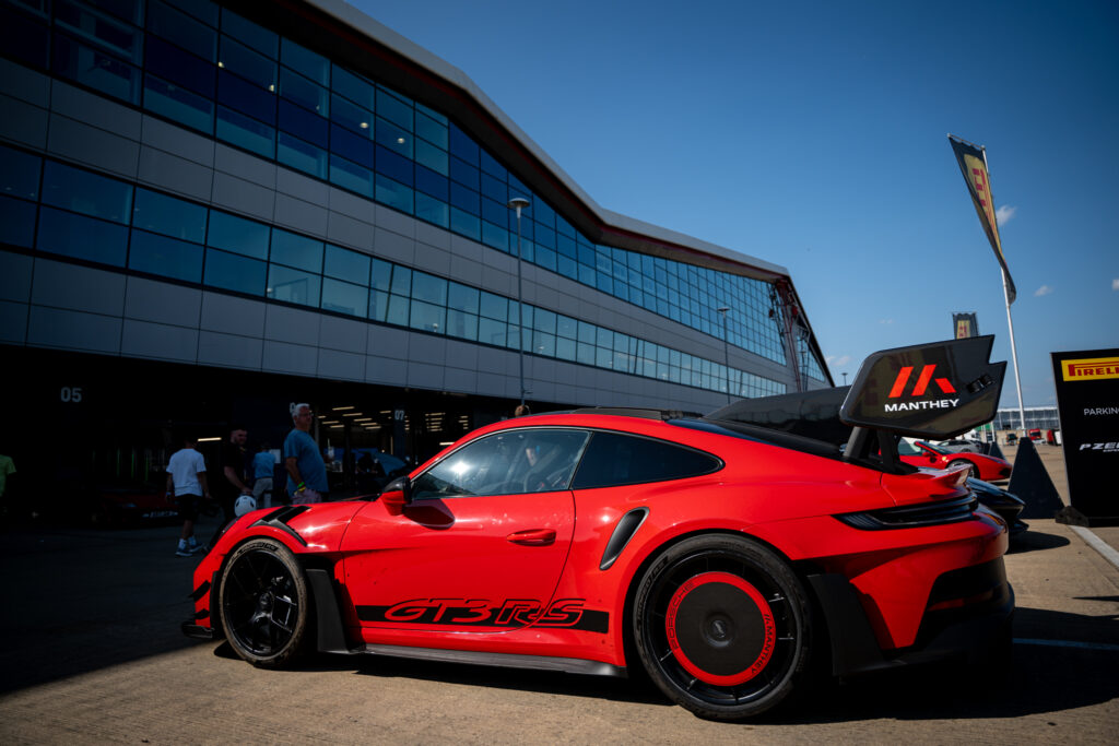 GT3rs mantey at race track